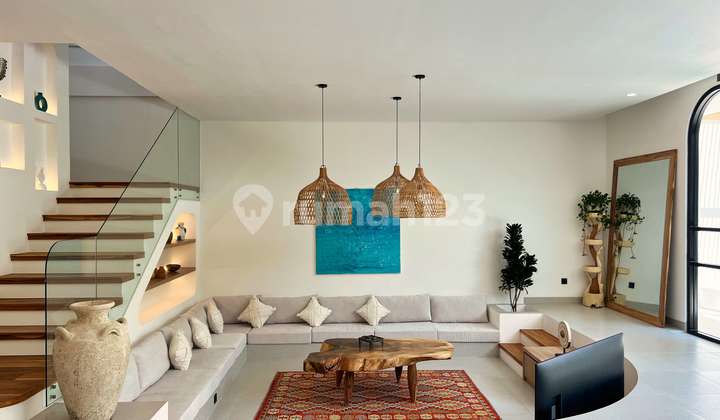 Contemporary Villa Oasis In Tegal Cupek 2