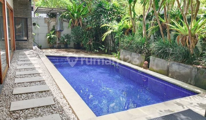 TIMELESS MODERN FREEHOLD VILLA IN THE HEART OF CANGGU'S MOST DESIRABLE LIFESTYLE DESTINATION