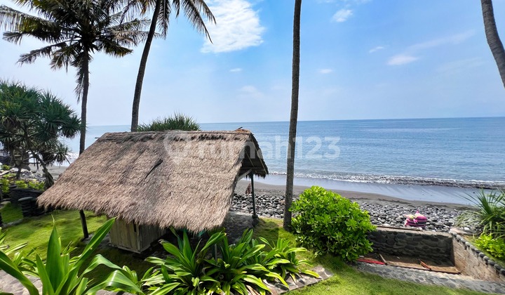 Tranquil Beachfront Villa With Expansive Gardens In Karangasem Tranquil Beachfront Villa With Expansive Gardens In Karangasem