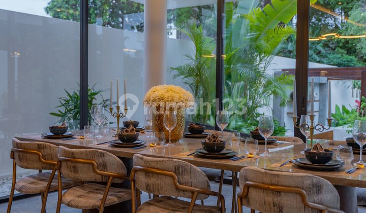 Tropical Oasis Contemporary 4 Bedroom Villa With Pool Bar And Cinema Room 2