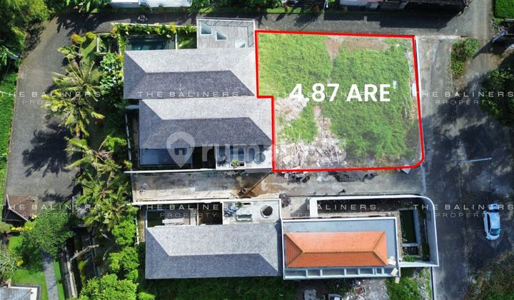 Residential Corner Plot Minutes From Tanah Lot Beach