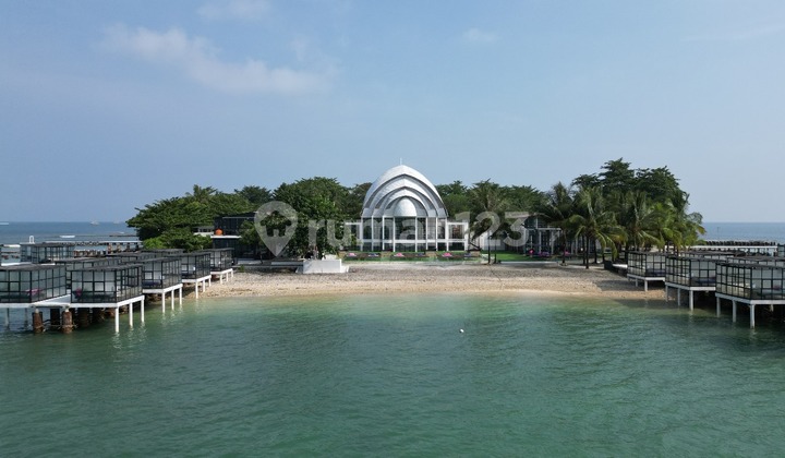 TERPENCIL PULAU DENGAN VILA DAN FASILITAS RESOR