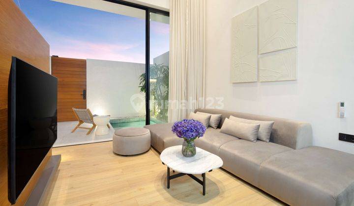 Contemporary Leasehold Villa In Canggu With Pool 2