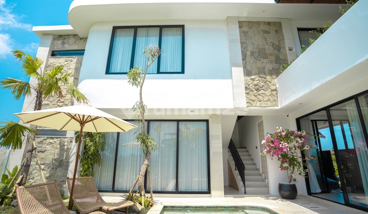 A Walkable Beachfront Sanctuary Above Cemagi's Ricefields A Walkable Beachfront Sanctuary Above Cemagi's Ricefields