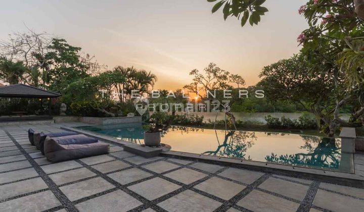 Contemporary Balinese Villa In The Heart Of Pererenan 1