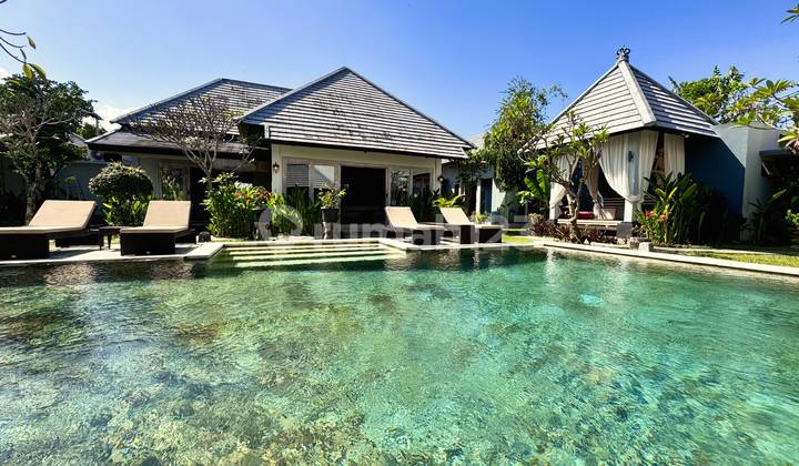 SEASIDE VILLA WITH LUSH SURROUNDINGS AND INVITING FEATURES IN SANUR