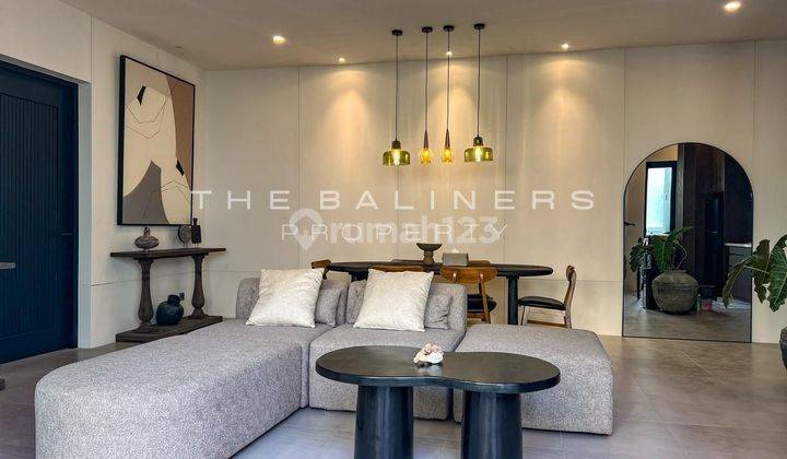 Modern 3 Bedroom Villa With Rooftop In Seminyak 2