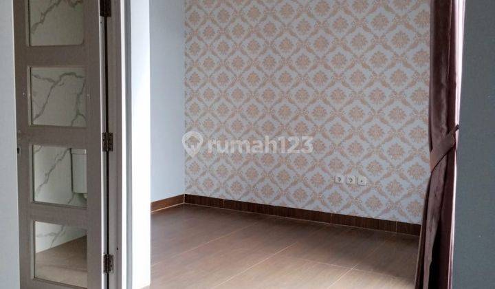 Rumah baru elegan dekat kuliner taman solo dan universitas Yarsi di cempaka putih barat  4