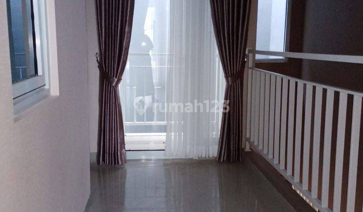 Rumah baru elegan dekat kuliner taman solo dan universitas Yarsi di cempaka putih barat  7