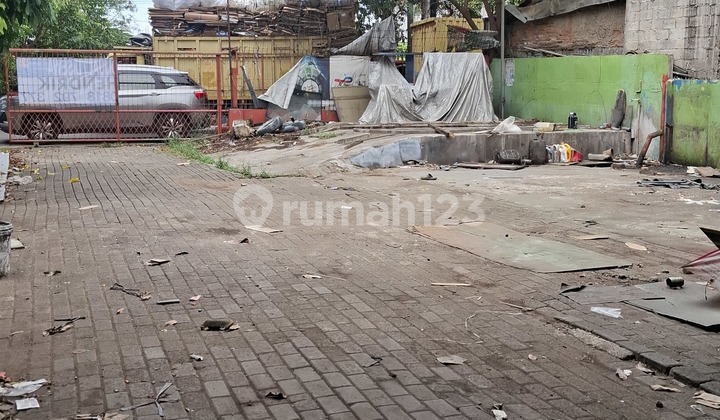 Business Space, suitable for Workshop, facing main road, Kamal, West Jakarta