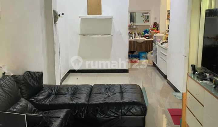 Rumah 1.5 Lantai, Rapih, Jalan 1 Mobil, Sunter