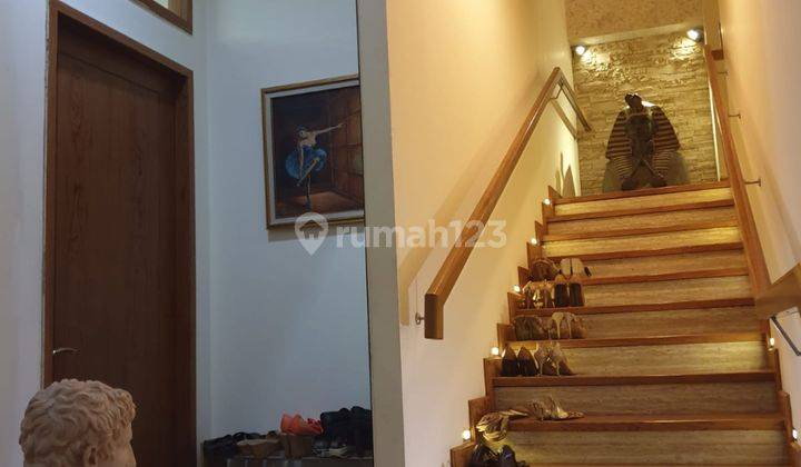 Rumah 2 Lantai,Zona Komersil 1