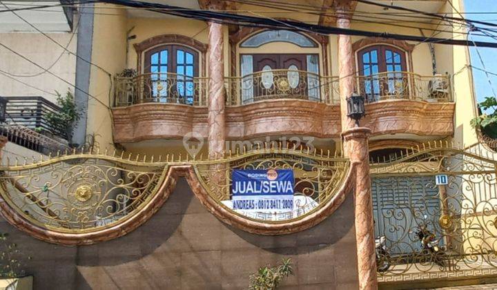 Rumah 3 lantai,bagus,hadap jalan,Mangga Besar 1