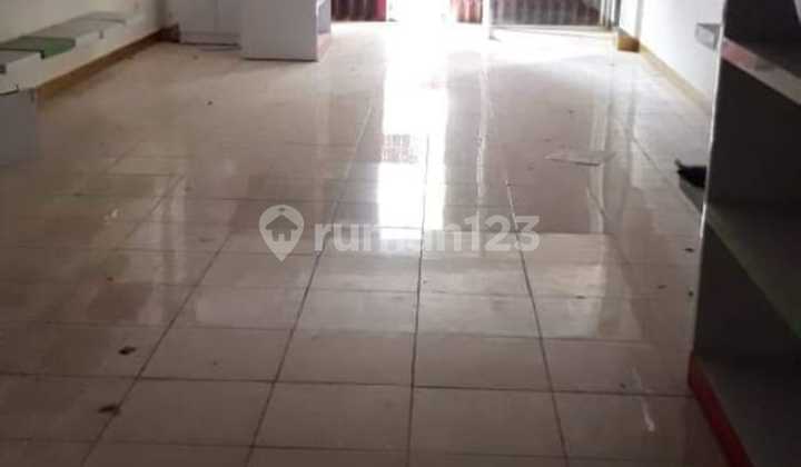 Twin Shophouse, 4.5 Floors, Strategic Location, Central Jakarta 2