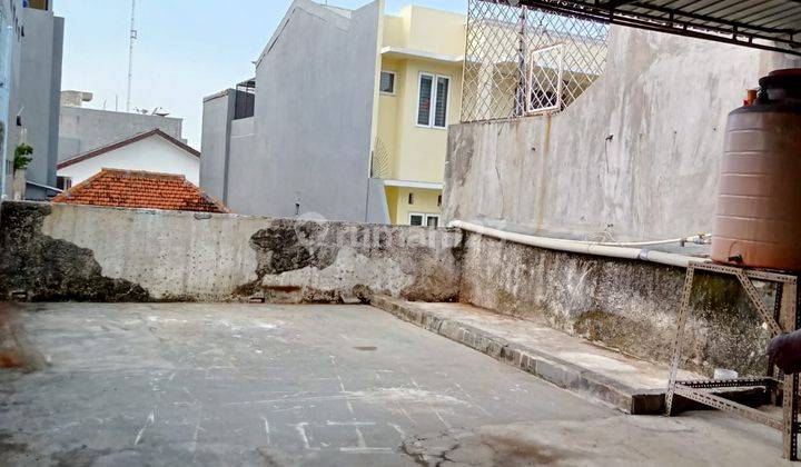 Dijual Rumah 2 1/2 Lantai di Jalan Keadilan  1