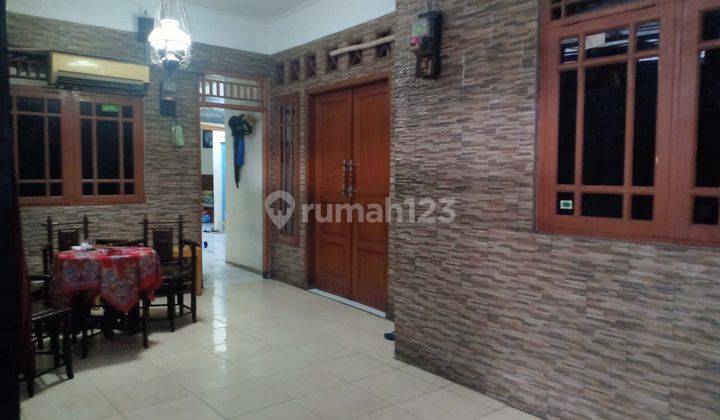 Dijual Rumah + Kost + Kios di Kebun Jeruk SHM Lokasi Strategis 2