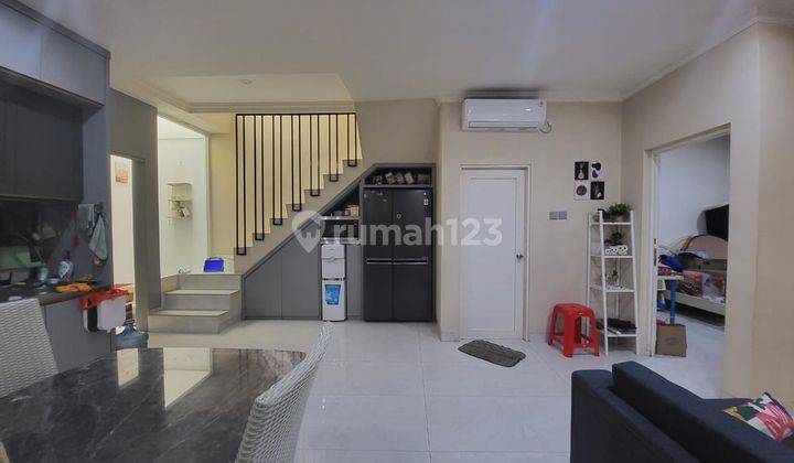 Rumah di Mutiara Taman Palem jakarta Barat 2 Lantai SHM Semi Furnish Bagus 1