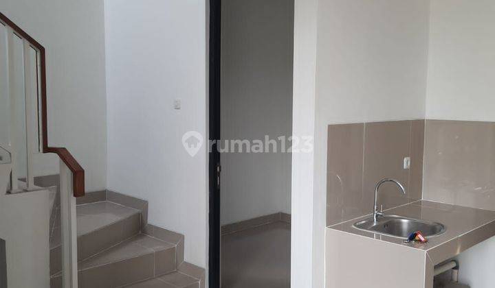 Rumah 2 lantai di .Metland Puri HGB Rumah Baru 2