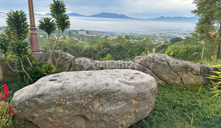 Tanah di Dago Bandung Luas 23.000 m2 Lokasi Bagus Dekat Tol 2