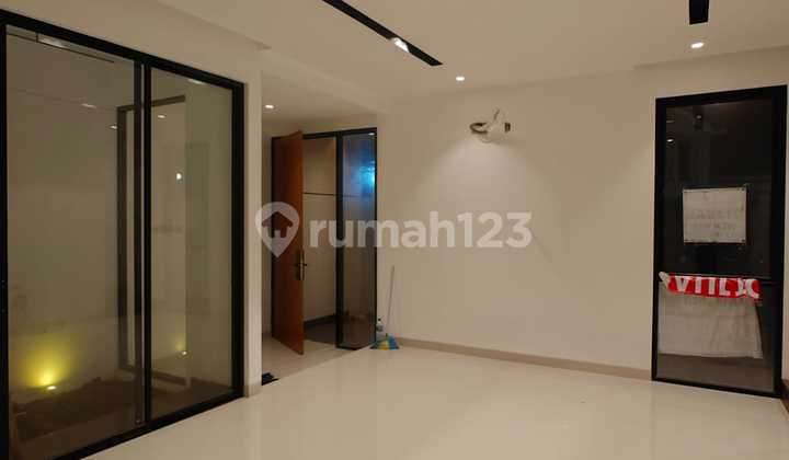 Rumah 2 Lantai Metland Puri Termurah Baru Renovasi