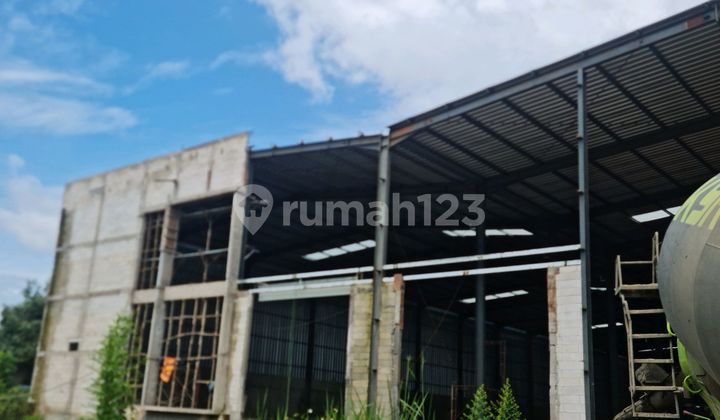 Warehouse for Rent in Legok, Area 5300M2, Access for 40 Ft Container Trucks Warehouse for Rent in Legok, Area 5300M2, Access for 40 Ft Container Trucks