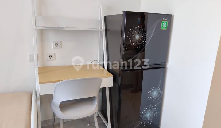 Sky House BSD Apartment Studio 22 m2 Furnished City View Good