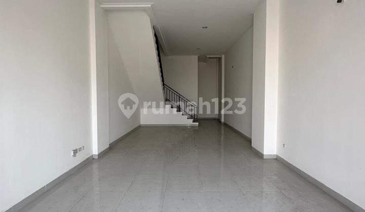 For Rent: Amsterdam Shop House in PIK 2, 3 Floors, Facing the Street