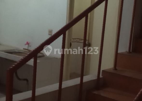 For Sale 4-Story Shophouse on Serpong Main Road, 3 Units Connected 2