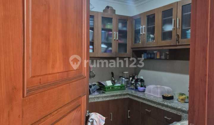 Dijual Rumah di Kompleks Sekneg Kebayoran Lama Luas 315M2 2