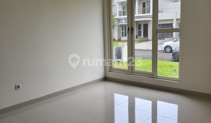 Dijual Rumah Suvarna Sutera Elysia Hanya 1,75 M Lokasi Strategis Dijual Rumah Suvarna Sutera Elysia Hanya 1,75 M Lokasi Strategis