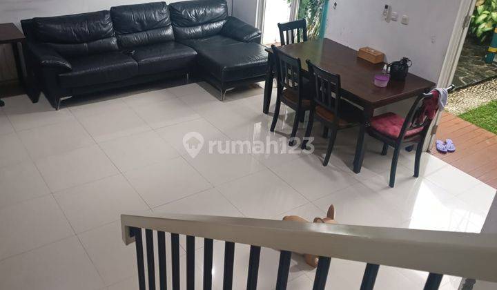 Rumah Disewa Suvarna Sutera Full Furnished Luas dan Aman  1