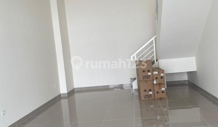 Shop House for Rent Anniva Grande, Busy and Strategic Location in Gading Serpong 2