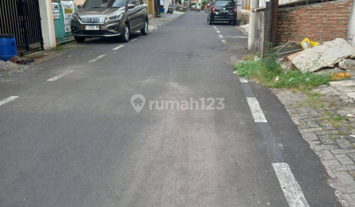 Rumah Strategis Siap Huni Bagus di Jalan Pringgading 2