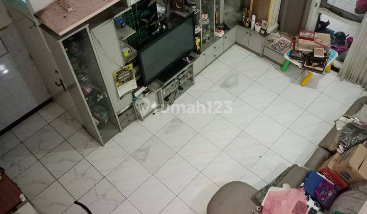 Rumah Bagus Strategis Siap Pakai 2 Lantai di Seroja 2