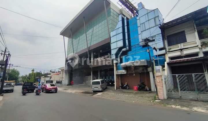 Ruko Untuk Usaha Strategis Siap Huni di Pringgading 2