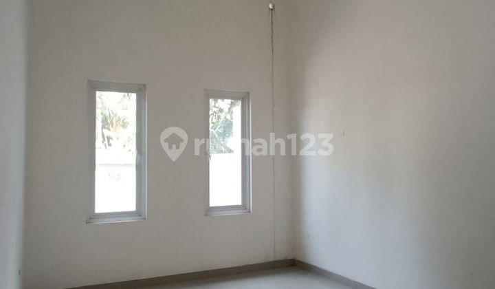 Rumah Premium Siap Pakai Strategis di Pusponjolo Semarang Barat 2