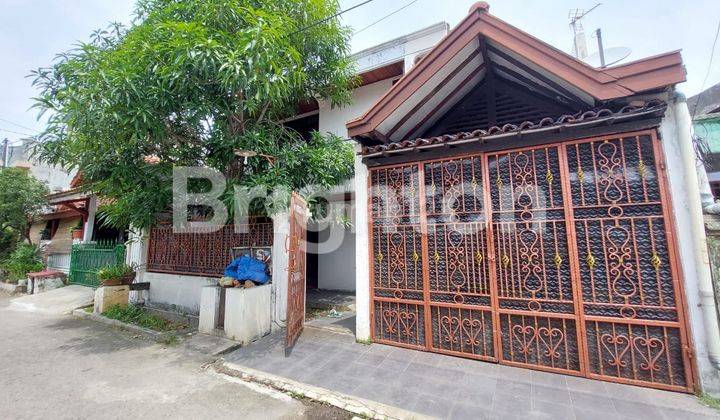 Rumah Tua 2 Lantai Hitung Tanah Komplek Sbs Harapan Jaya 1