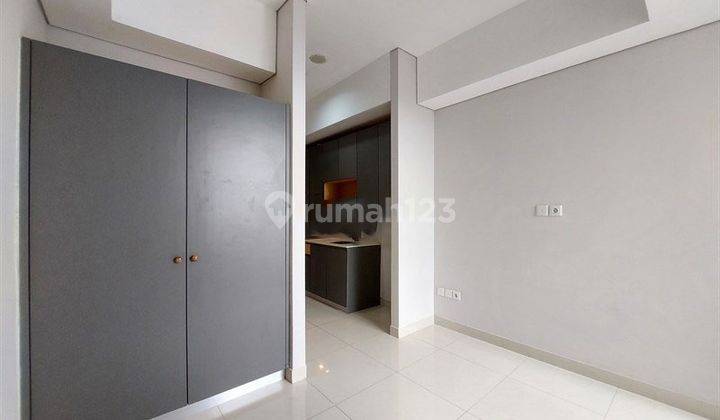 Dijual Apartemen Taman Anggrek Lantai Rendah 1