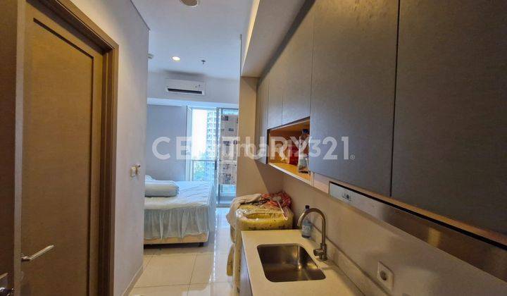 Apartemen Taman Anggrek Residence Studio Lantai Sedang 2