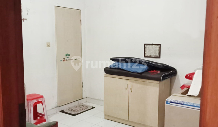 TSI/16734, Rumah SHM Taman Semanan Indah Jakarta Barat, 108 m² – Lokasi Strategis, Bebas Banjir! 2