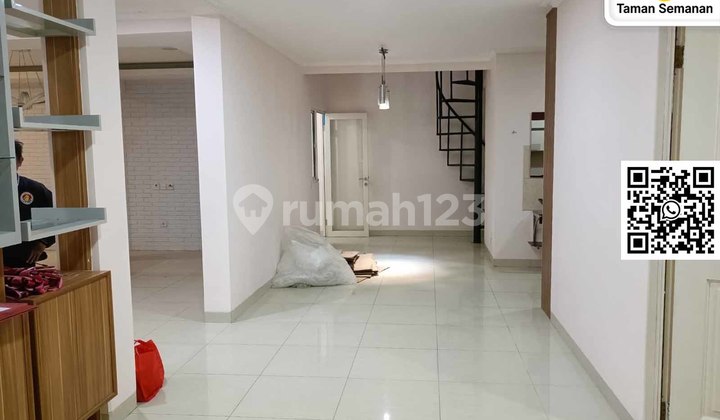 TSI/17639, Semi-Detached House in Taman Semanan Indah – Area 180 m², 7+2 BR, Furnished, Facing Garden, Freehold Title TSI/17639, Semi-Detached House in Taman Semanan Indah – Area 180 m², 7+2 BR, Furnished, Facing Garden, Freehold Title