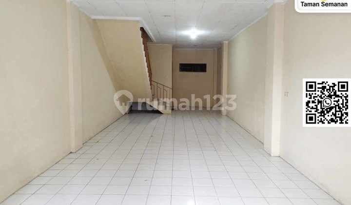 TSI/16292, Hot Deal! Corner Shop House Interkota Cengkareng 3.5 Floors, 180 m², Strategic Location 2