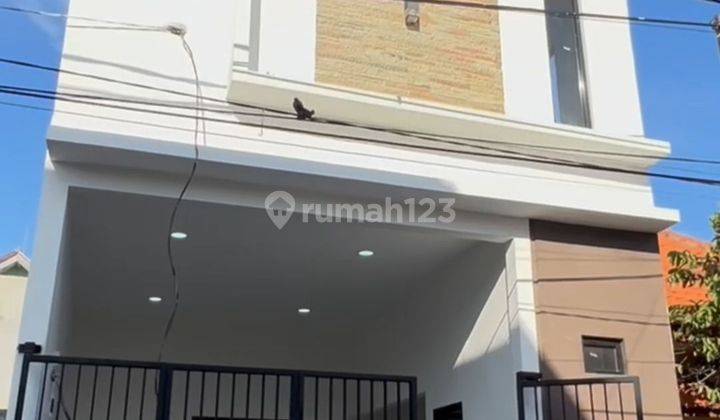 RUMAH MINIMALIS DUA LANTAI MEDOKAN RUNGKUT SELABGKAH KE RAYA PANDUGO DEKAT PENJARINGAN, NIRWANA EKSEKUTIF, MERR, RUNGKUT ASRI 1