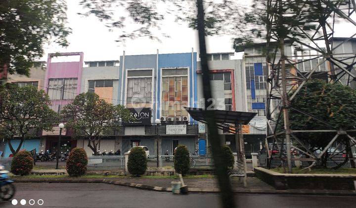 Jual Ruko 3 lantai di Sentra bisnis Batununggal indah 5