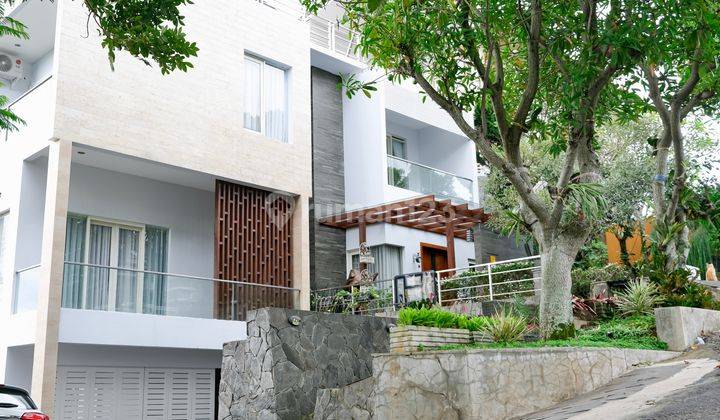 For Sale Luxury House with 180° view of Bandung City+Fully Furnished 9