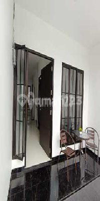 Rumah Baru 4X16 Meruya Utara, Fasad Skandinavia. Jakarta Barat