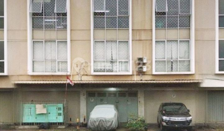 Ruko Gandeng 3 Komersial, Tangerang. Jadi Kantor atau Gudang. Full Renov