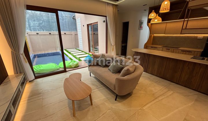 Rumah Baru Mewah ada Kolam Renang Tropical Villa Bengkong Batam 2