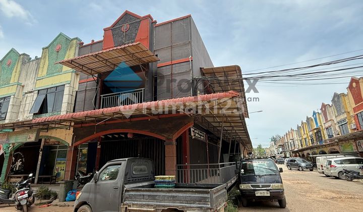 For Sale 2-Story Shop House East Hook Suitable for Restaurant Batam For Sale 2-Story Shop House East Hook Suitable for Restaurant Batam