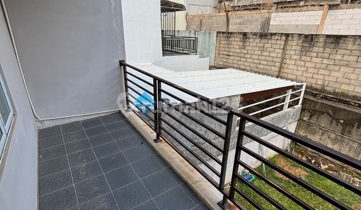 Rumah Palazzo 2 Lantai Dijual Taman Belakang Luas Batam Center 2